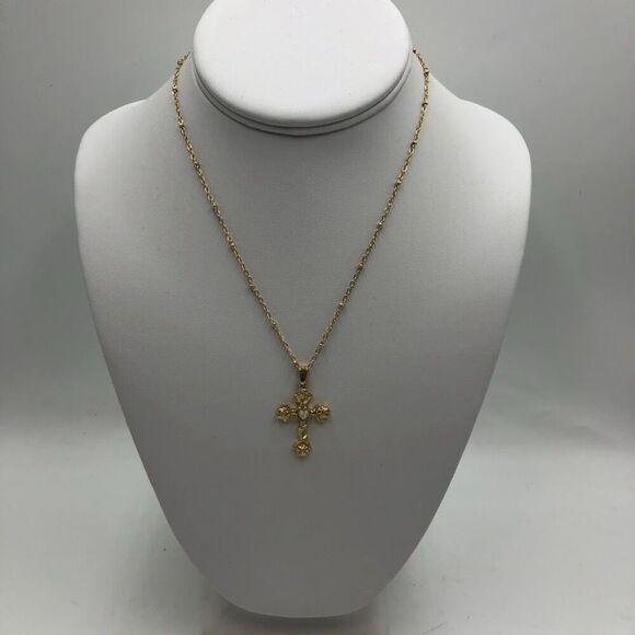 18K Gold Plated Ornate Cross Women's Necklace Hypoallergenic Waterproof - Picture 3 of 12
